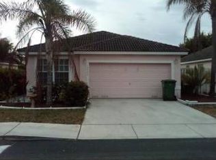 16420 NW 22nd St, Pembroke Pines, FL 33028