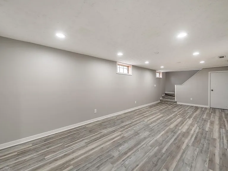 812 S 49th St — Photo 14