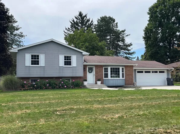 4509 Canterbury Ave, Kalamazoo, MI 49006