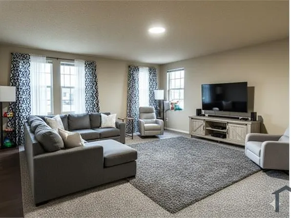 8406 Paxton Run Ct, Arlington, TX 76002