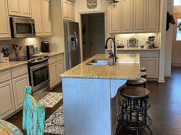 4th image of 1736 Round Rock Cir