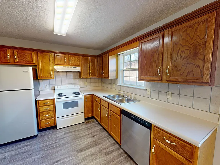 656 Wilderness Trl — Photo 7