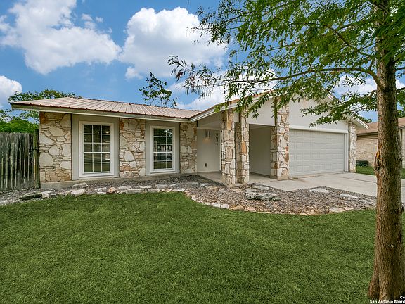 2nd image of 8031 Garden Ct