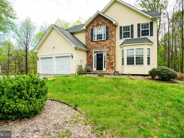5960 Rosecroft Pl, Hughesville, MD 20637