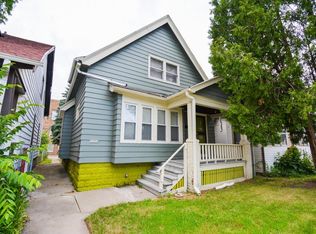 3205 N 35th St, Milwaukee, WI 53216