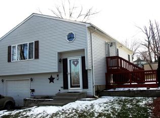 26 Hillside Ave, Danbury, CT 06811