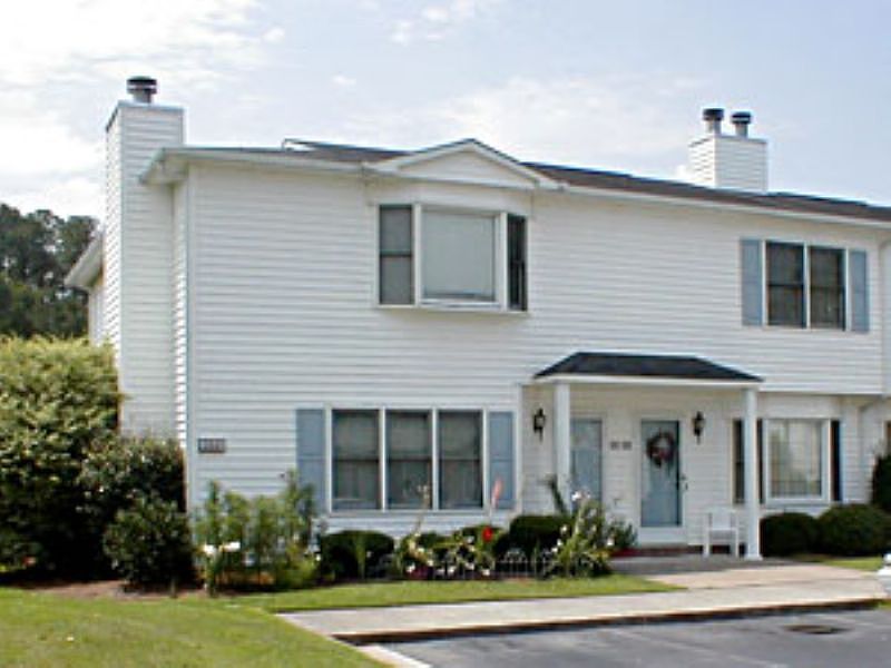 1st image of 3258 Landmark St APT B7