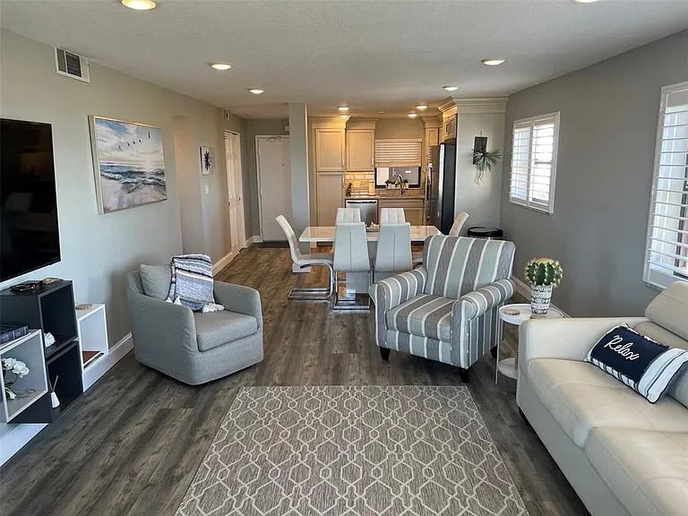 1270 Gulf Blvd #401 — Photo 4
