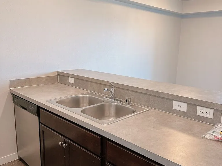 1117 N Garden St — Photo 27