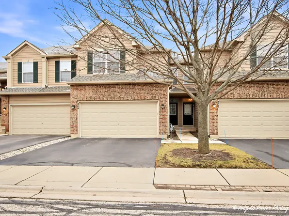 304 Whitaker Trl #2-4, McHenry, IL 60050