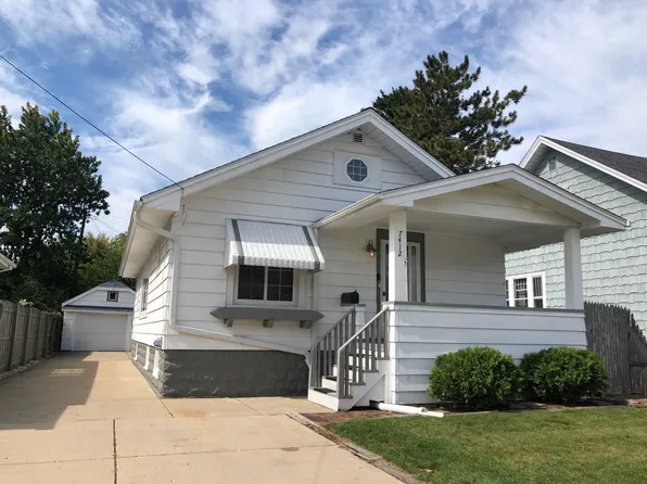 7412 8th Ave, Kenosha, WI 53143