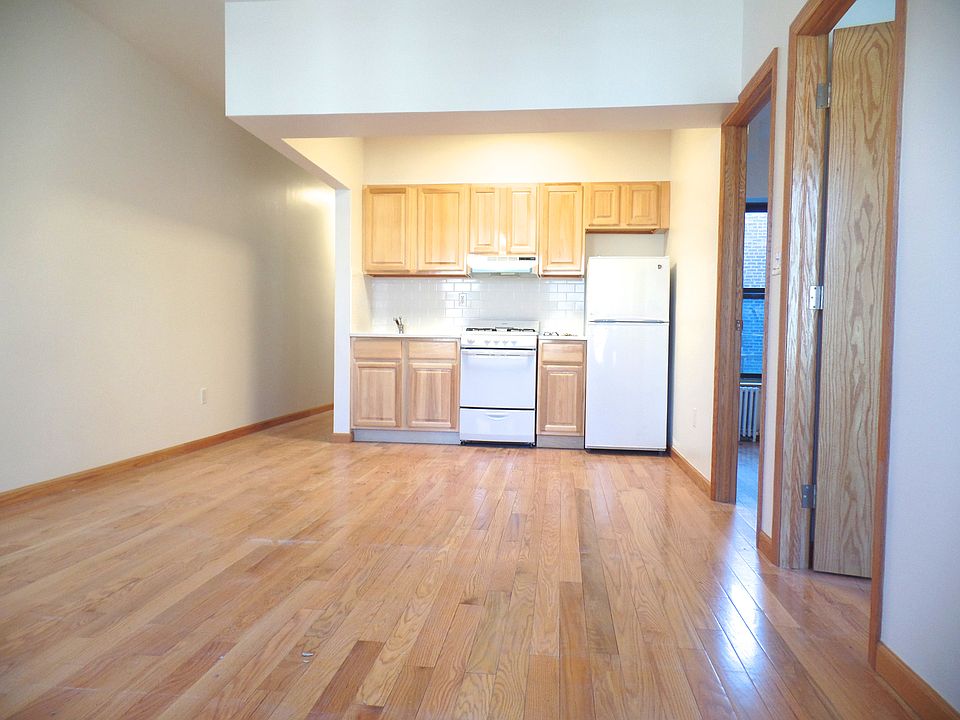 2nd image of 216 E 10th St APT 6D
