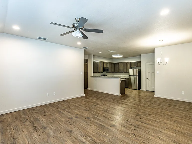 5501 121st St #A — Photo 3