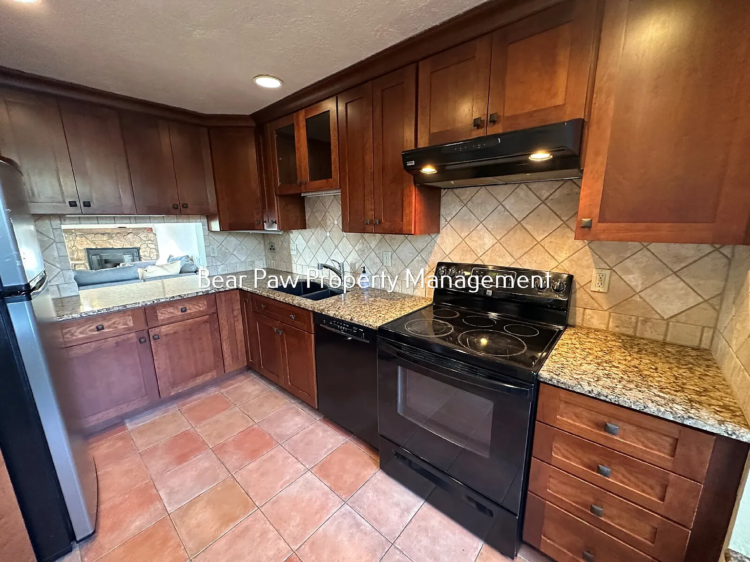 4 bed, 2.5 bath, 1604 sqft, $3,500 — Photo 4