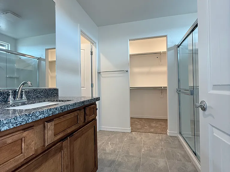 Master Bathroom & Closet