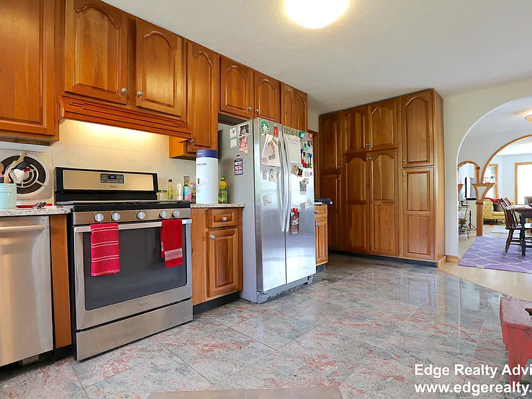 25 Claymoss Rd #2 — Photo 6