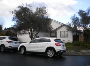 7328 Circle Dr, Rohnert Park, CA 94928