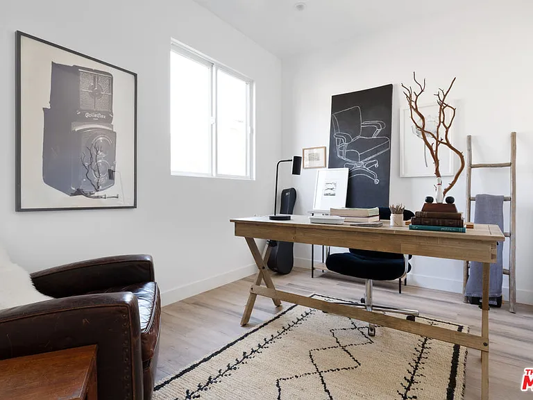 2512 Berkeley Ave — Photo 24