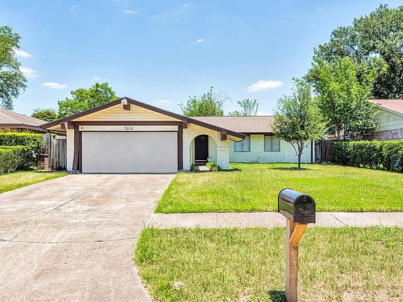 2nd image of 9614 Willow Wood Ln