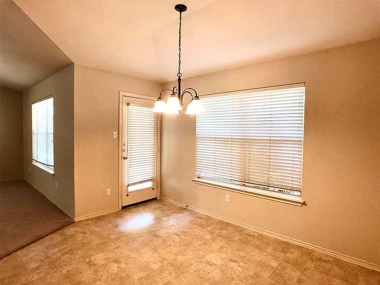 2141 Pearson Way — Photo 10