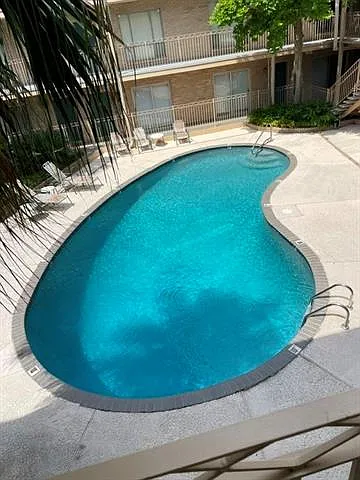1 bed, 1.0 bath, 645 sqft, $1,600 — Photo 3