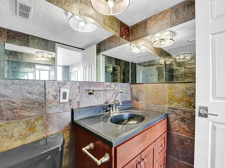 1401 S Federal Hwy #216 — Photo 40