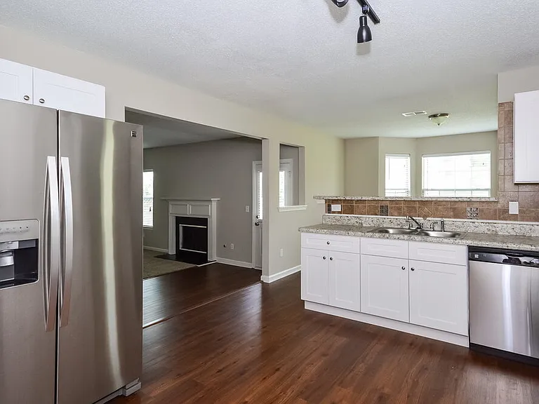 255 Hillside Oak Ln — Photo 9