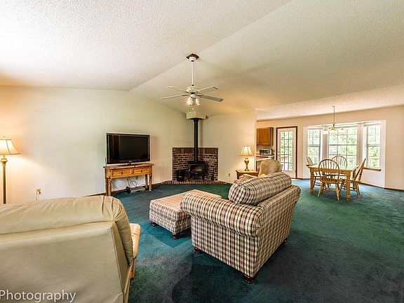 2nd image of 9378 Grimes Dr