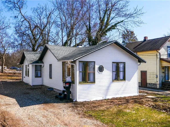 477 Pratt St, Ravenna, OH 44266