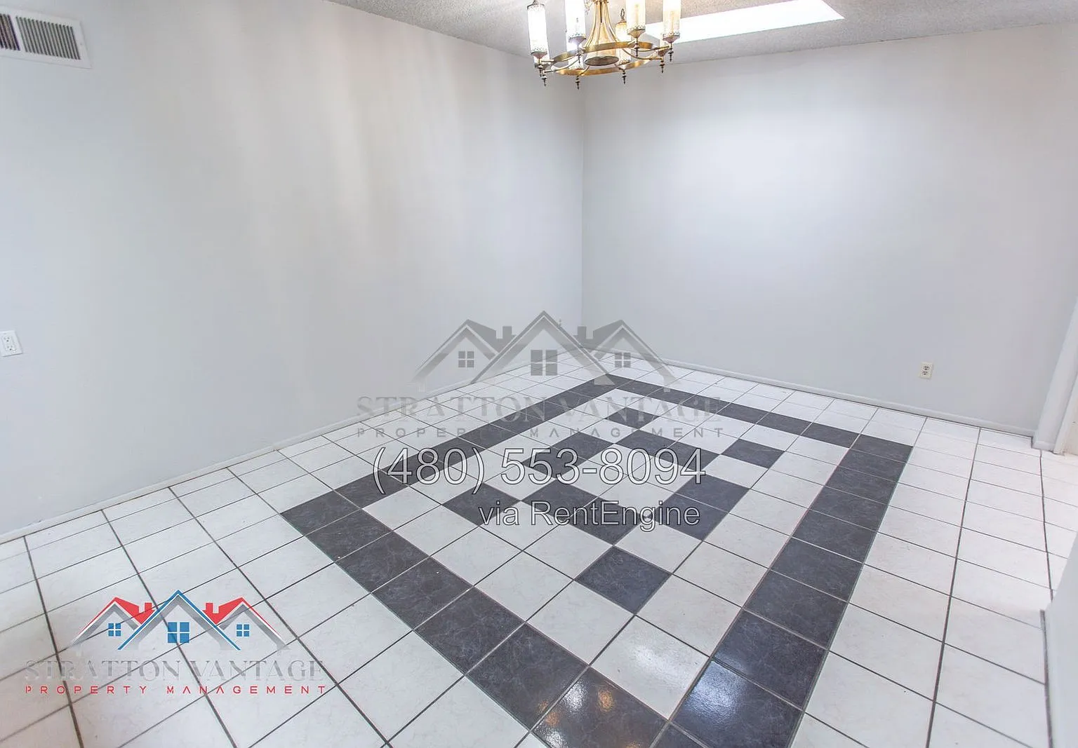 5 bed, 2.0 bath, 2038 sqft, $2,700 — Photo 3