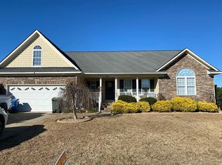 6004 Goldenrain Dr, Fayetteville, NC 28314