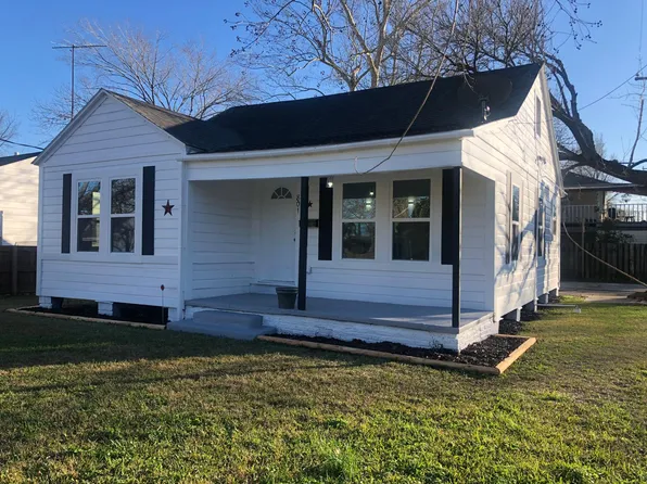 801 Aron St, Baytown, TX 77520