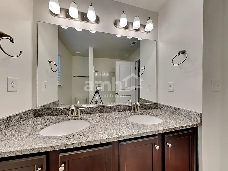 136 Rivulet Dr — Photo 17