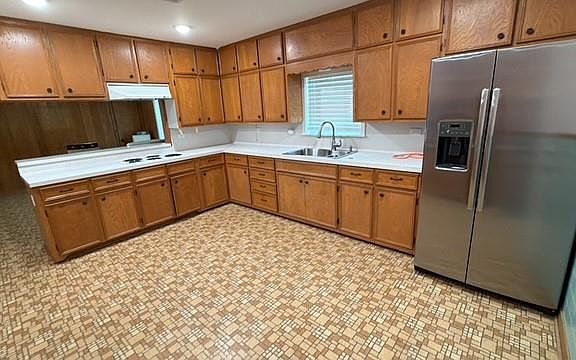 2nd image of 21882 Russell Dr #B