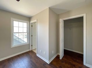 100 Rotunda Cir, Asheville, NC 28806