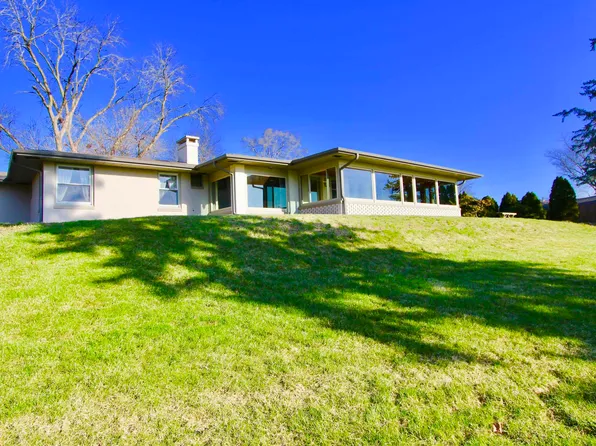 13115 N Caroline St, Chillicothe, IL 61523