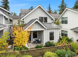 22773 SE 14th Court #10, Sammamish, WA