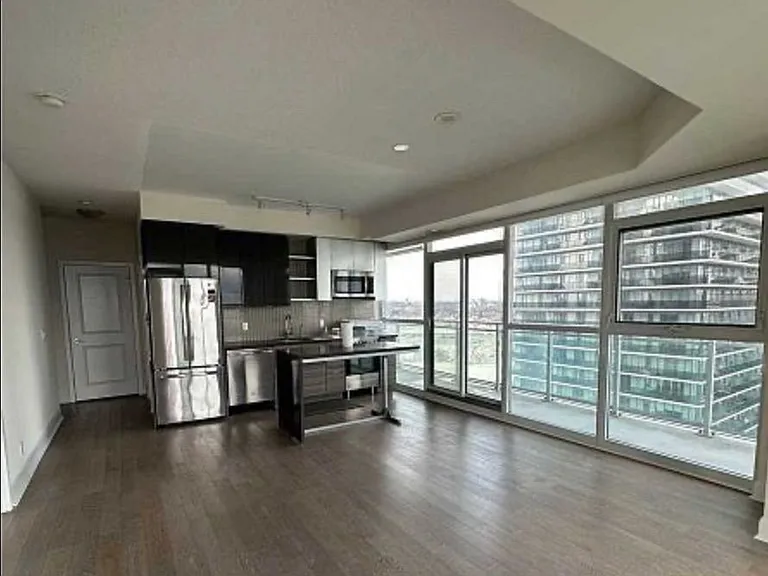 33 Shore Breeze Dr #1809 — Photo 5