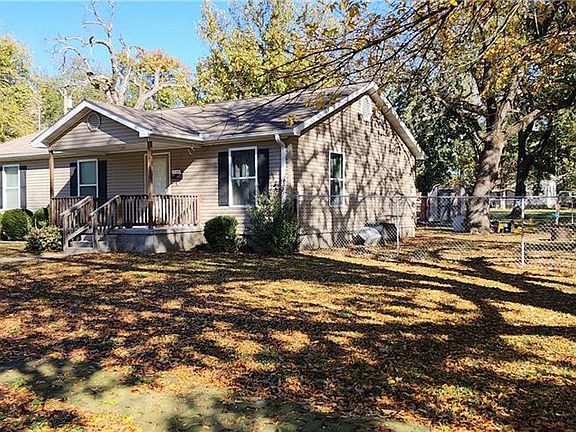 2nd image of 500 S Ozark St