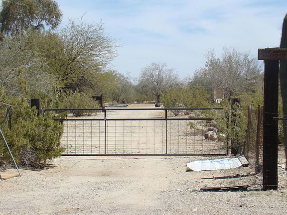 2nd image of 35331 N Peace Pipe Pl