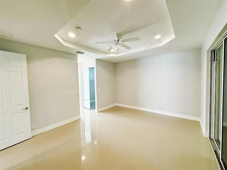 236 Belle Grove Ln — Photo 10
