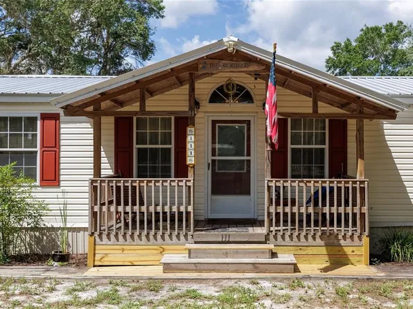 111 Penny Acres Ln, Crescent City, FL 32112