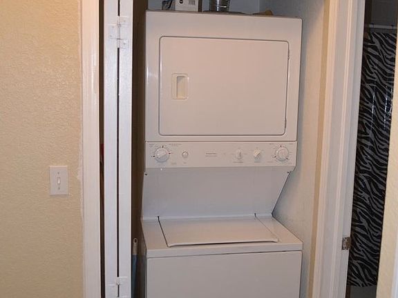 4th image of 7070 NW 177th St APT 107