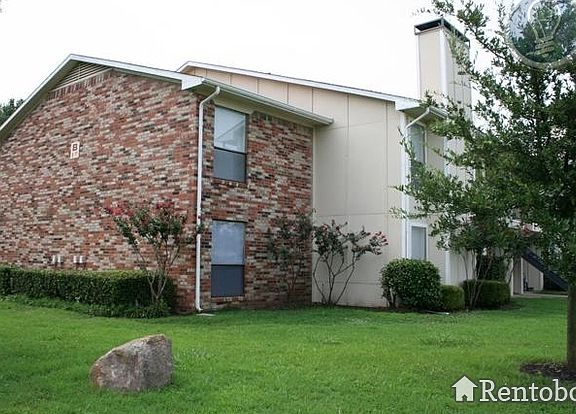 4th image of 2521 Wolford St