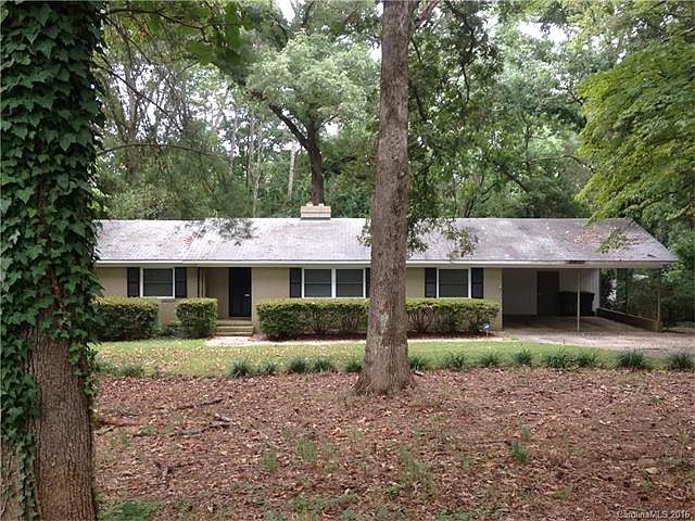 2nd image of 2300 Laura Dr