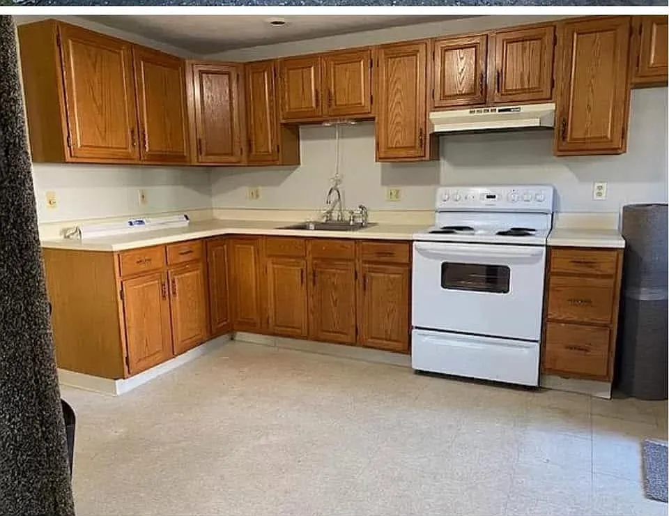 1 bed, 899 sqft, $2,200 — Photo 2