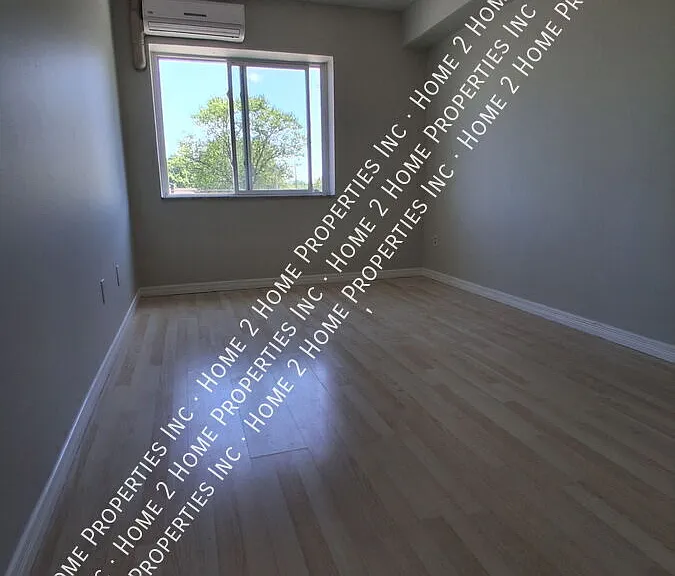 1091 Felix Ave #35 — Photo 4