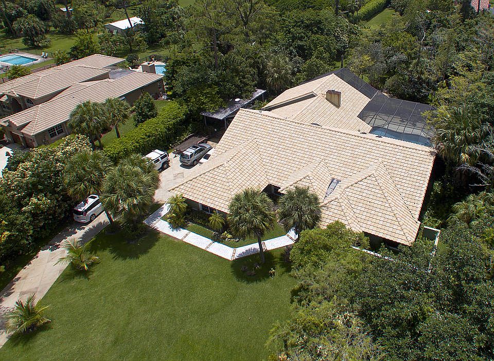 1st image of 7125 NW 62nd Ter