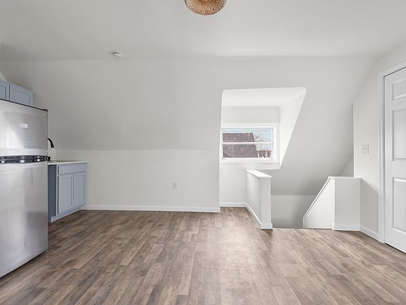 5th image of 66 Richards Pl #2B