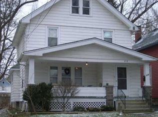 214 Howe St, Elyria, OH 44035